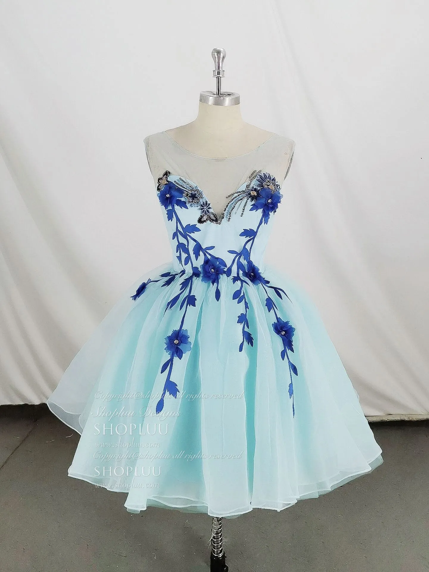 Cute Round Neck Tulle Lace Short Prom Dress Blue Homecoming Dress