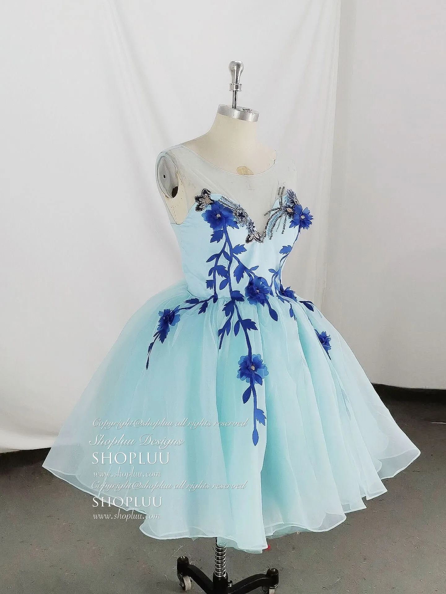 Cute Round Neck Tulle Lace Short Prom Dress Blue Homecoming Dress