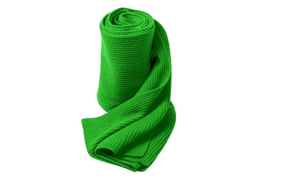 Luxurious Ribbed Cashmere Scarf