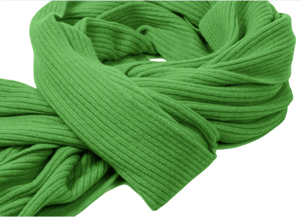 Luxurious Ribbed Cashmere Scarf