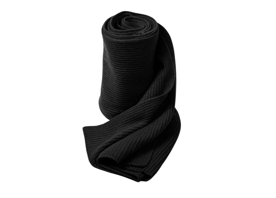 Luxurious Ribbed Cashmere Scarf