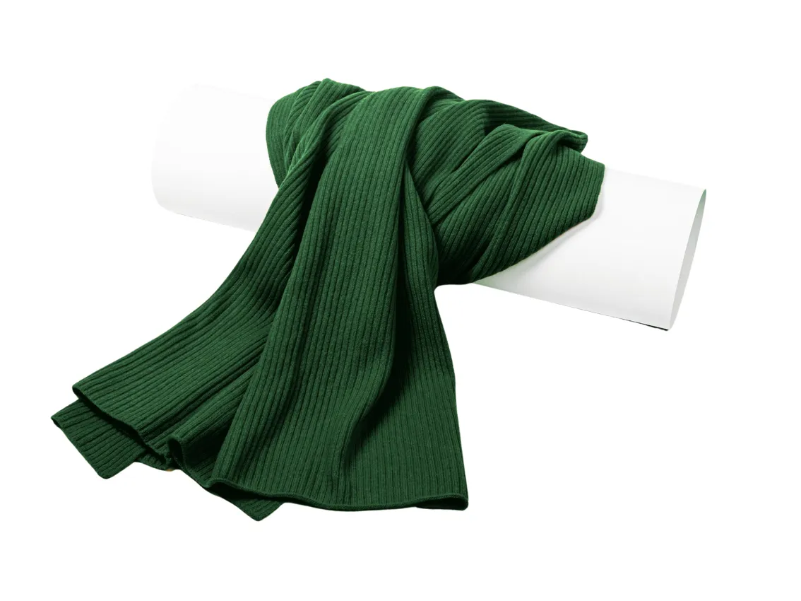 Luxurious Ribbed Cashmere Scarf