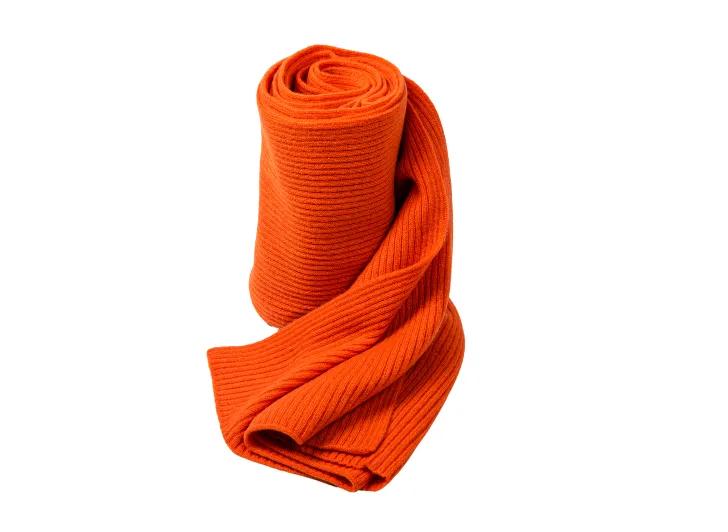 Luxurious Ribbed Cashmere Scarf