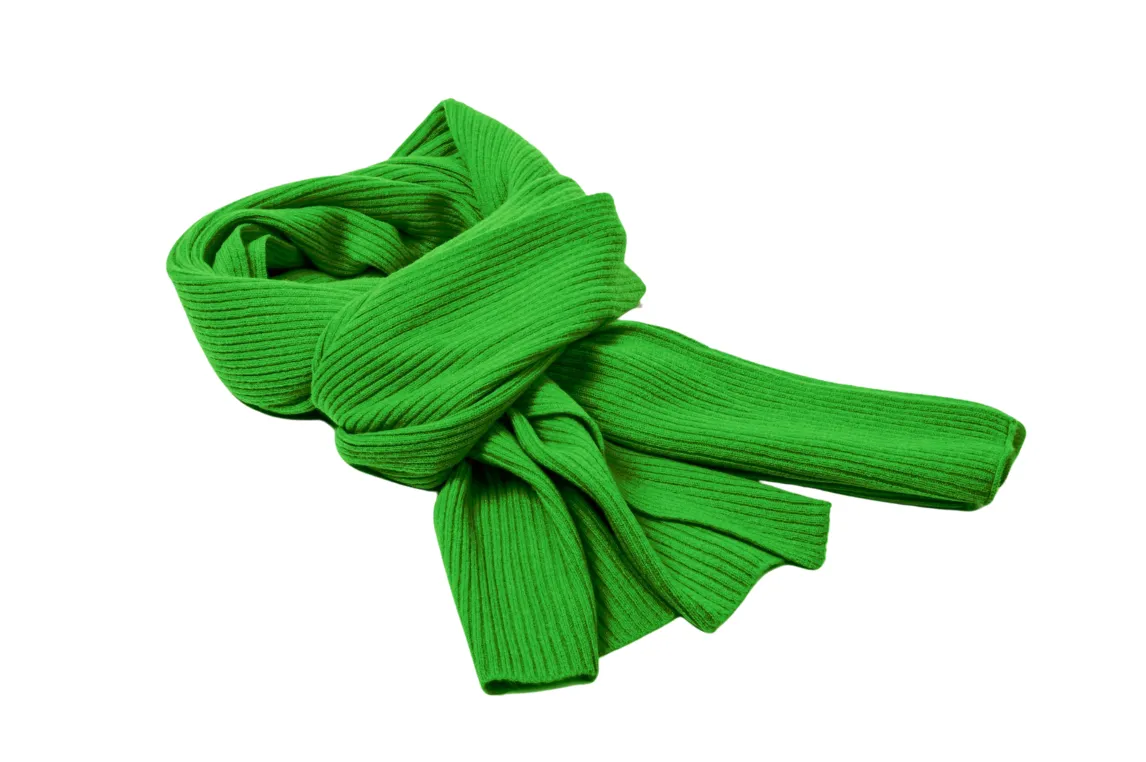 Luxurious Ribbed Cashmere Scarf