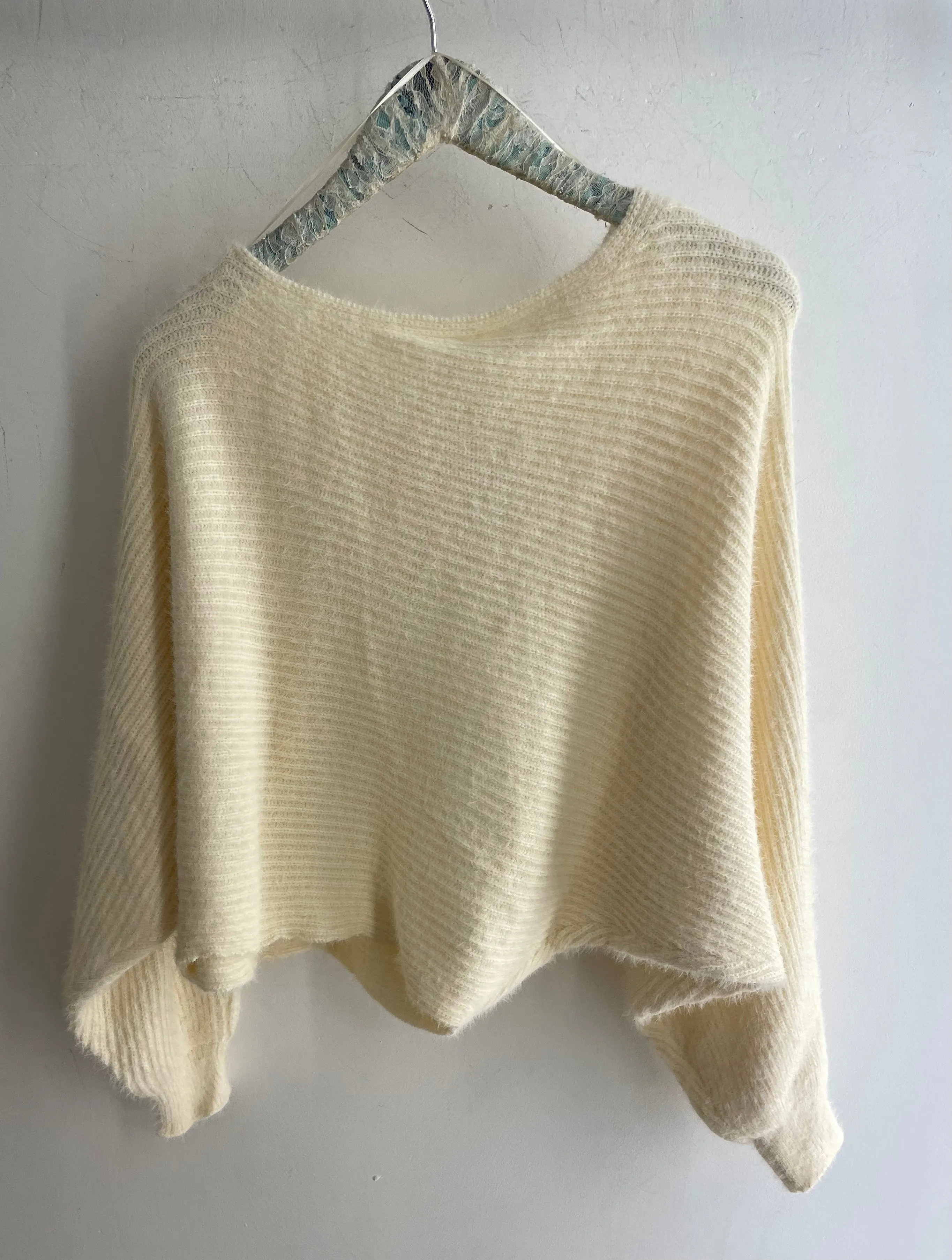 Sadie & Sage Minnelli Boat Neck Sweater