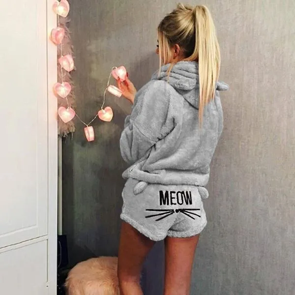 Women's Fashion Winter Pajamas Set Sweet and Cute Long-sleeved Velvet Warm Hoodie and Shorts Fashion Home Service Suit